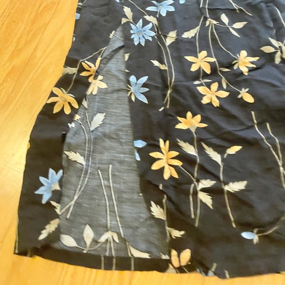 Sag Harbor Black Floral Skirt with Slit - Picture 12 of 12